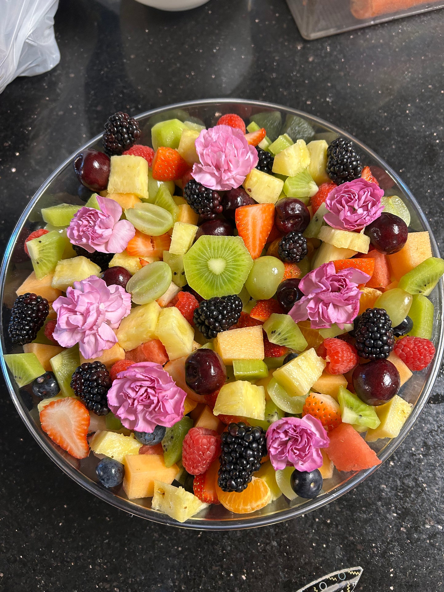 FRESH FRUIT BOWL!