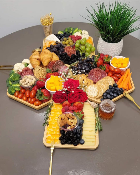 Charcuterie platter (15-18 people)