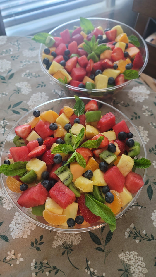 FRESH FRUIT BOWL!
